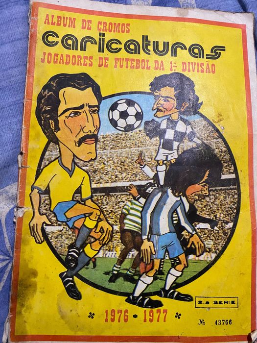 Caderneta de cromos 76/77