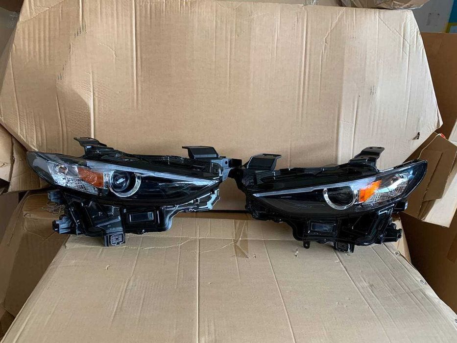 Фары LED  Mazda 3 2019 2020 фара Лед  BDTW-51-040C  BCJH-51-030K