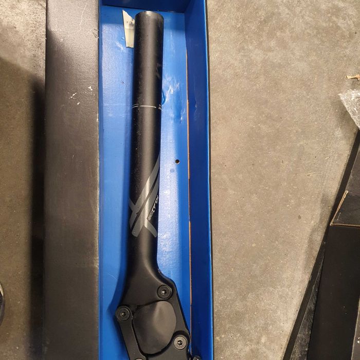 Sztyca Xlc Sp-s08 amortyzowana 31,6mm s21