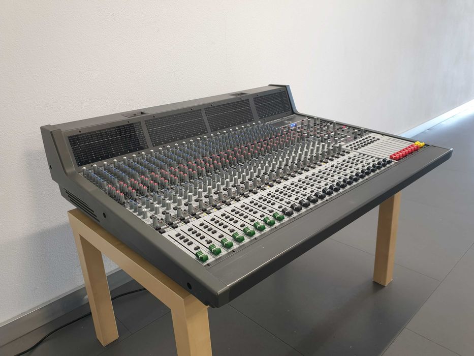 Mikser analogowy Behringer Eurodesk SX4882