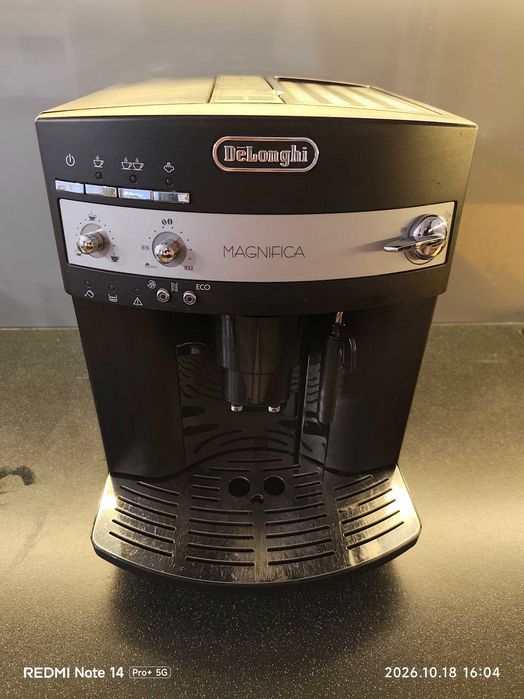 Ekspres DeLonghi Magnifica ESAM 3000 B
