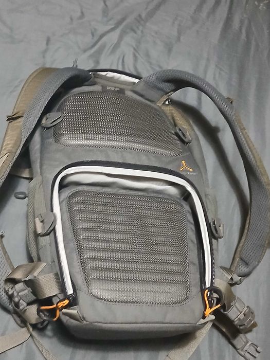 Camera bag lowepro flipside bp250