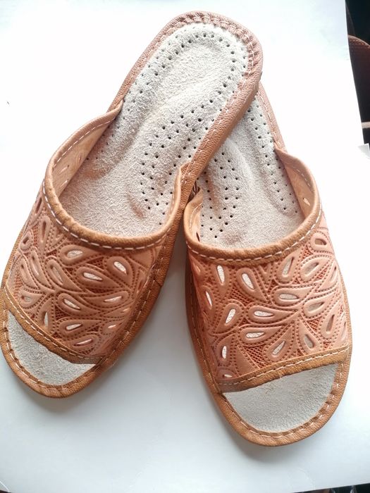 Damskie pantofle 36 skórzane kapcie góralskie