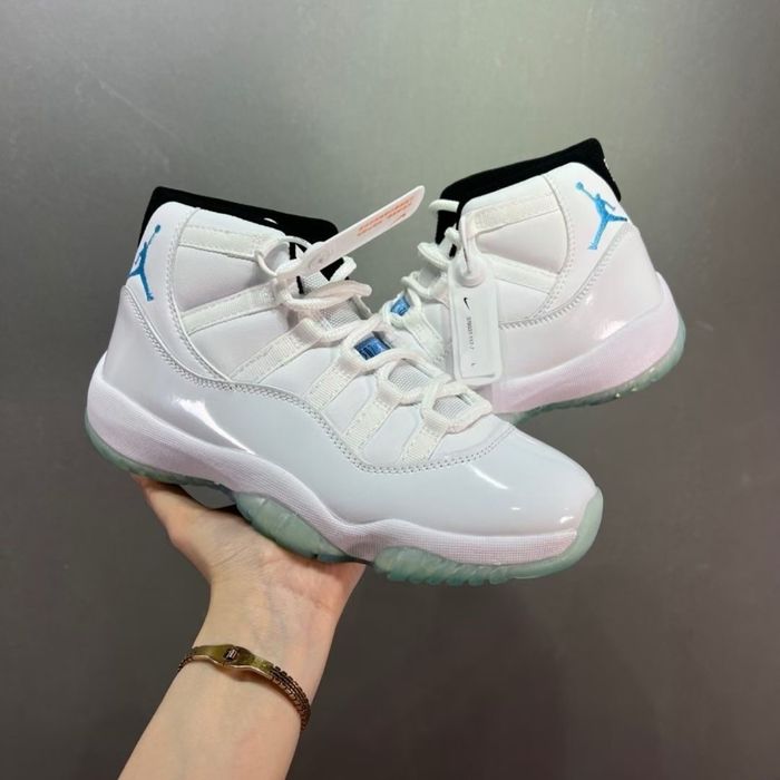 Кросівки Nike Air Jordan 11 Retro ЧИТАТИ ОПИС
