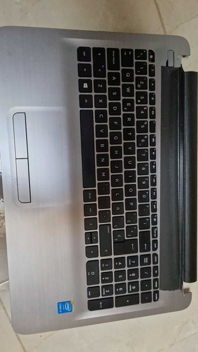 Portatil HP K3D03EA  120g  8g ram Leitor dvd intel i3