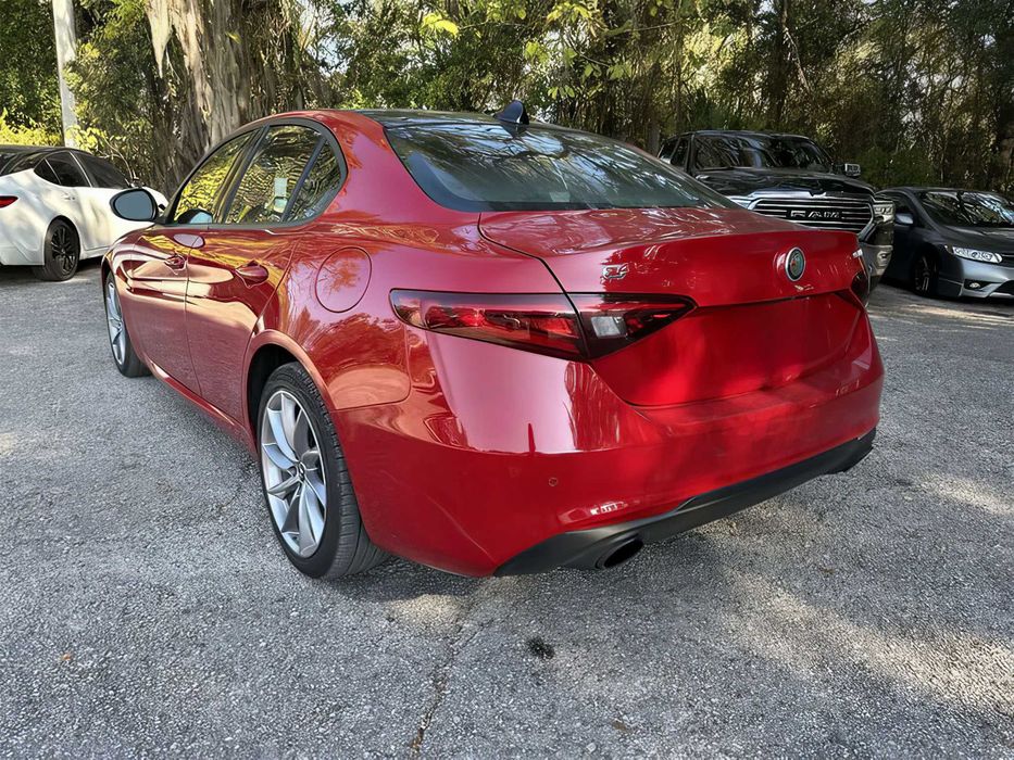 Alfa Romeo Giulia      2023