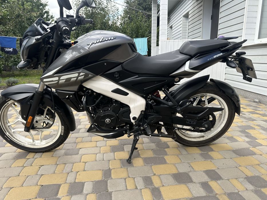 Продам мотоцикол Bajaj pulsar ns 200