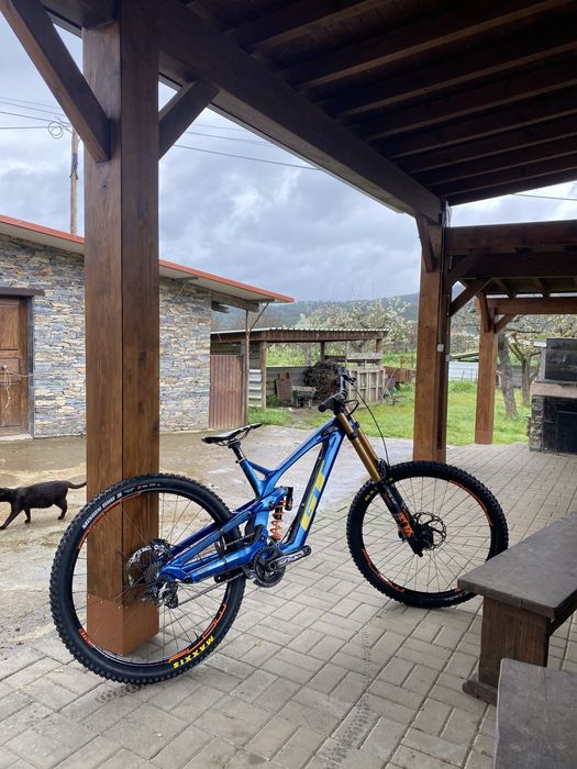 Bicicleta Downhill GT Fury team 29 tam L