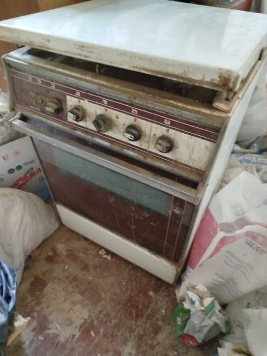 Продам газова плита духовка бу