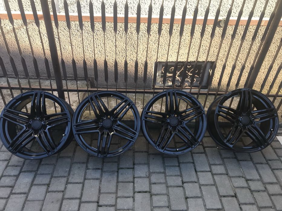 Диски MAM R18 5x112 8 ET30 DIA66.6