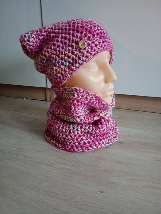 Komplet handmade włóczka szydełko akryl czapka komin