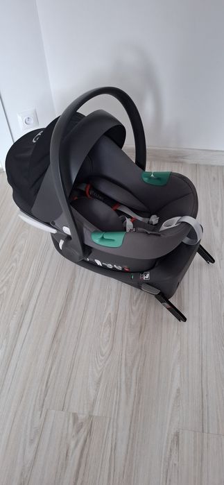 Sprzedam  Fotelik samochodowy Cybex Aton B2 z bazą