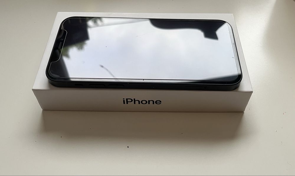Iphone 12 128GB.