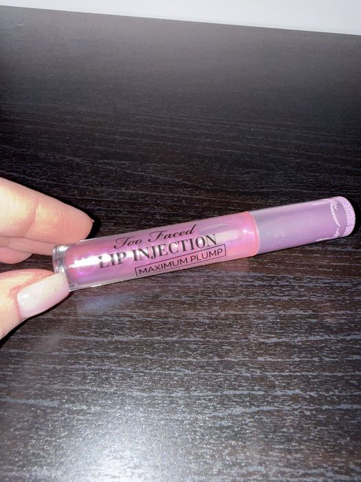 Too Faced Lip Injection Maximum Plump