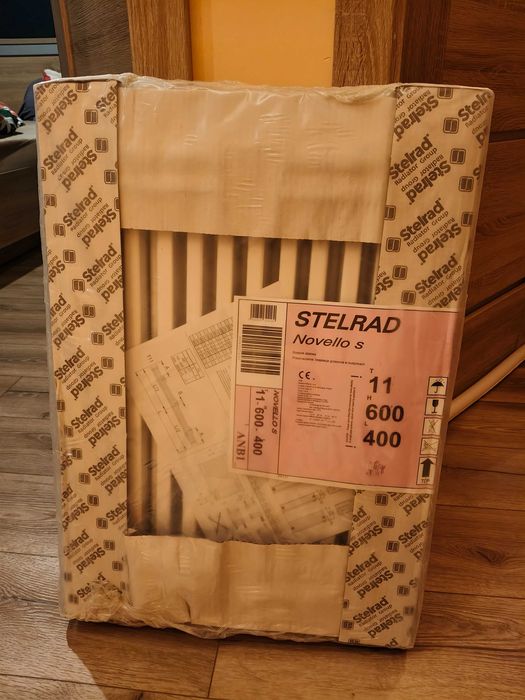 Grzejnik płytowy STELRAD Novello s T11 600x400 dolnozasilany