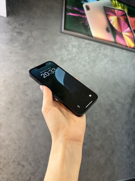 Б/у IPHONE 13 128 Midnight Neverlock Костюшка,5 igrand