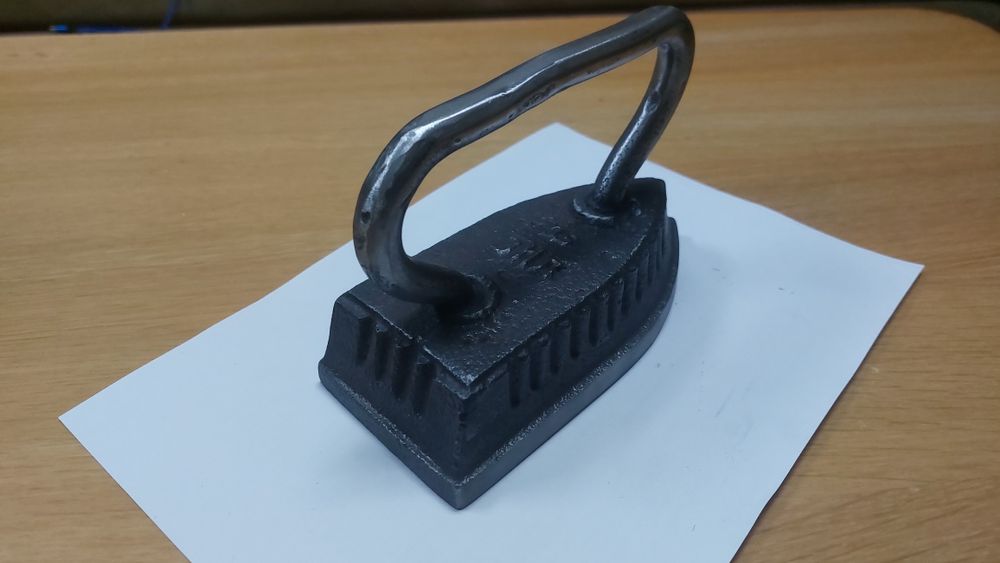 Чугунный утюг ЗИЛ раритет 3,5 кг