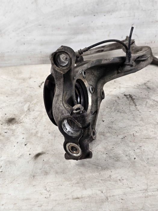 Zwrotnica prawa przednia przód 8k0407258l AUDI A4 B8 A5 LIFT 11-15 Q5 8R A6 C7