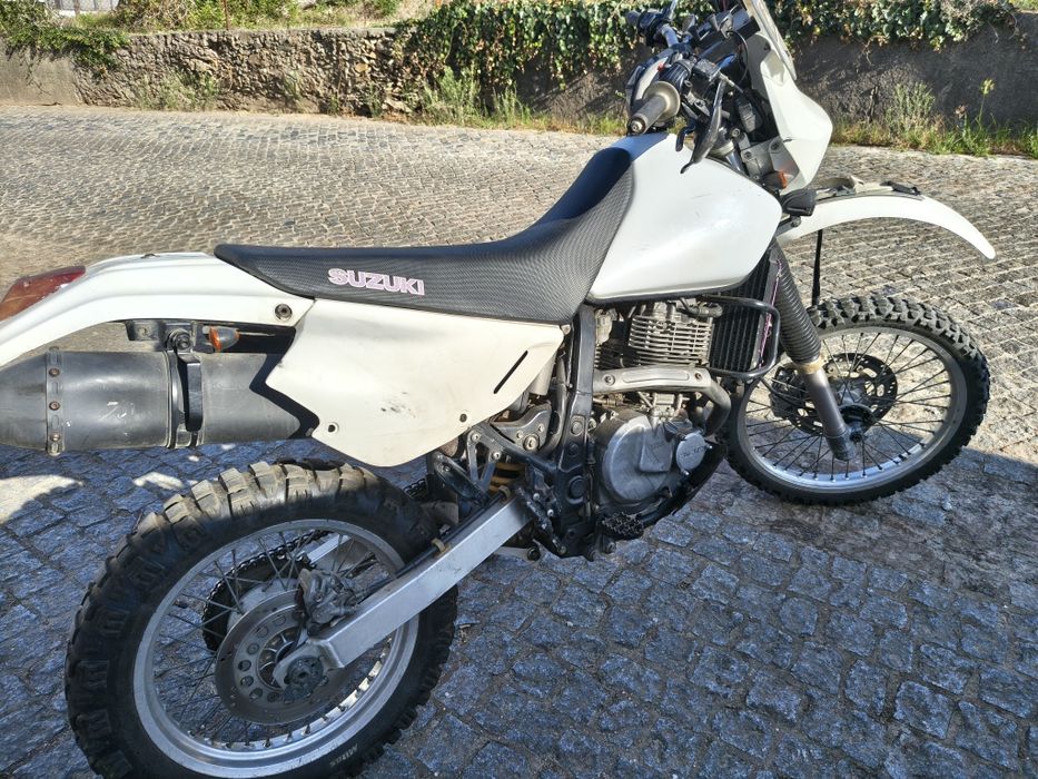 Suzuki DR 650 SE