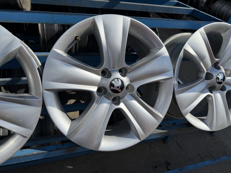 Диски Skoda 5/112 R17 7J ET45.