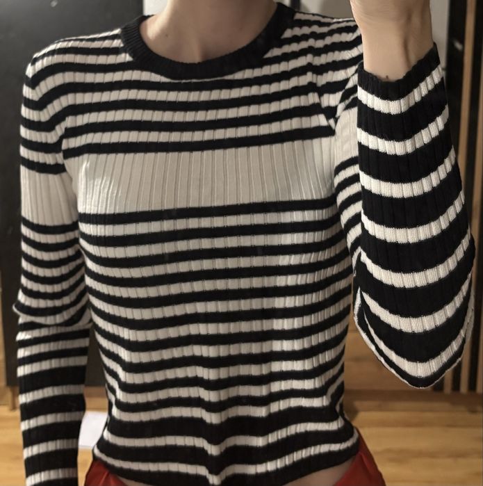 Sweterek w paski