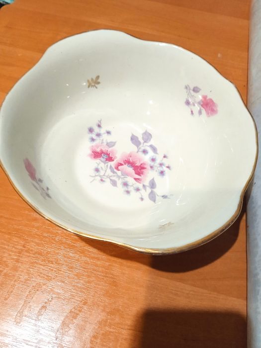 Продам тарілку  глибоку