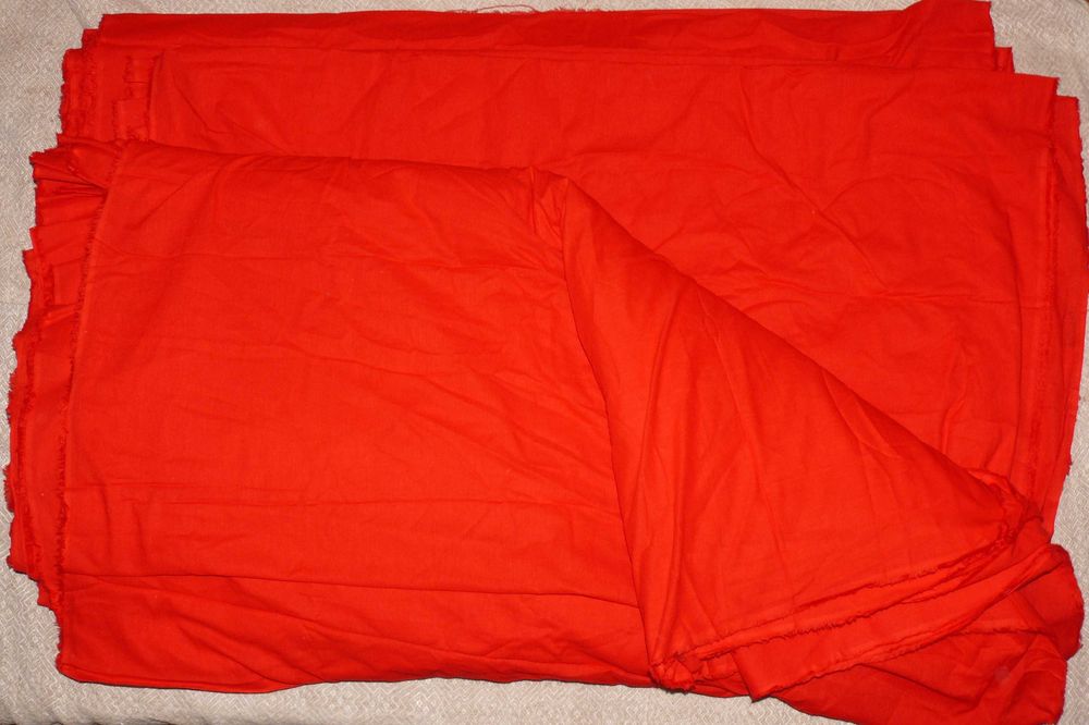 Кумач красный, алый. Отрез 43 м 100% Хлопок. Старое качество.