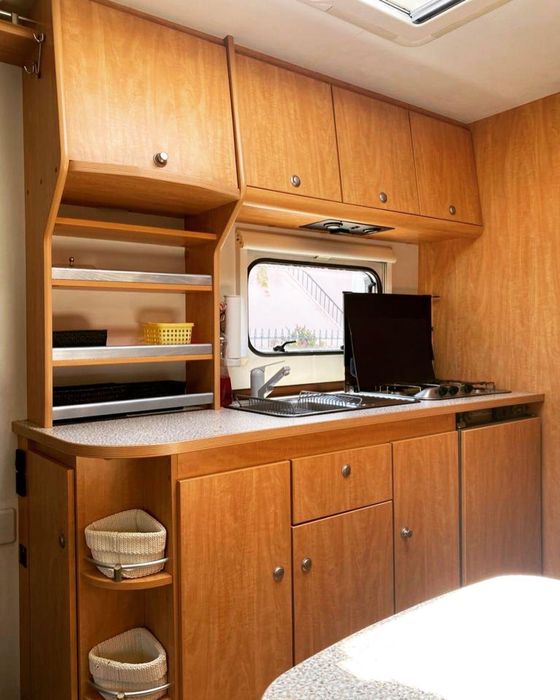 Vendo autocaravana com motor com garantia