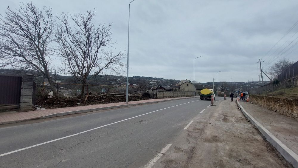 Продам 8 соток. Вул.І.Франка,26.