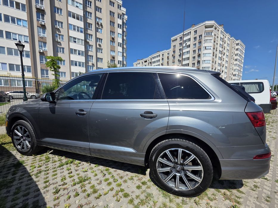 Audi Q7 2016 VIN WA1LAAF70HD030442 фото оголошення 5 з 8