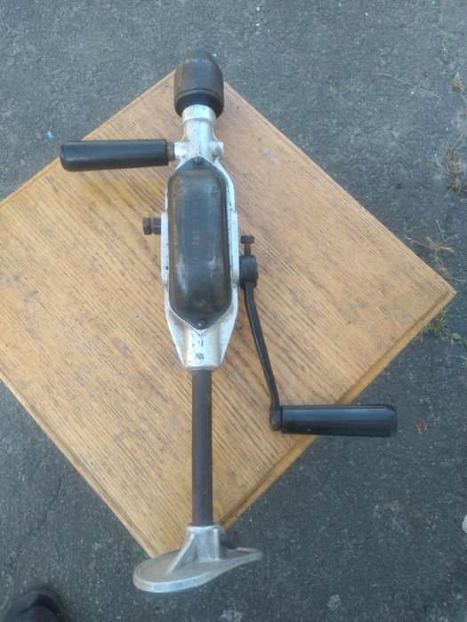 Продам ручну дрель срср