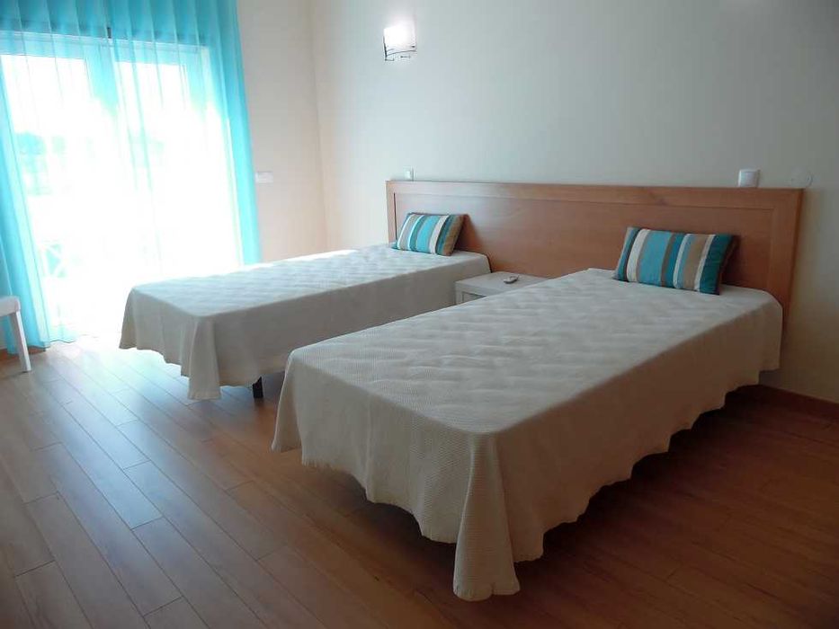 VILLA CHARM-V3 c/Piscina+Jardim Priv+garagem -Olhos de água/Albufeira