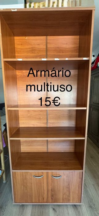 Móvel de madeira