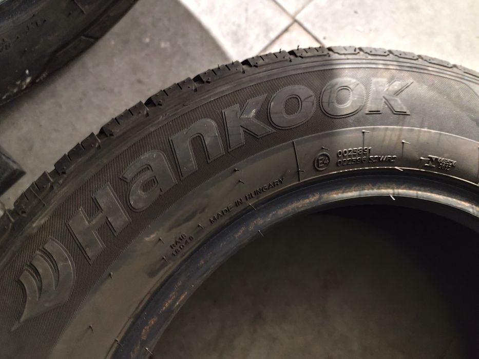 Pneus 205/65r16C Hankook Vantra LT 70% piso