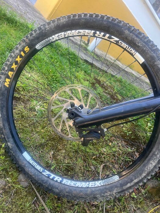 Bicicleta BTT Downhill Banshee Spitfire V2 XL