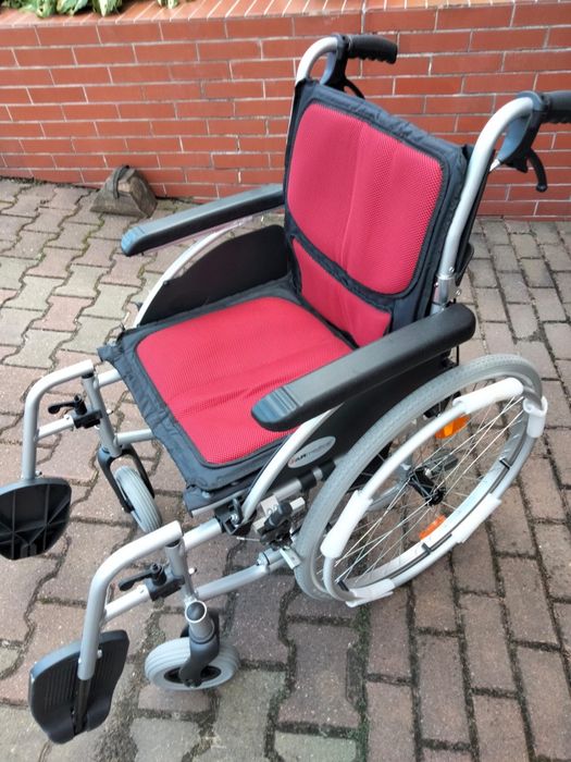 Wózek inwalidzki ARmedical – składany, bardzo dobry stan
