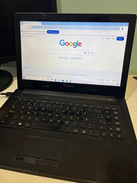 Portátil Lenovo G40-70 80GA