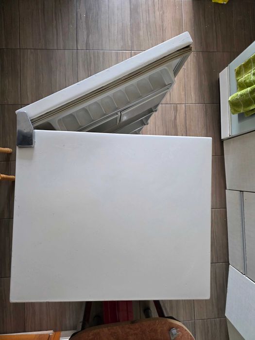 Холодильник АИСТ