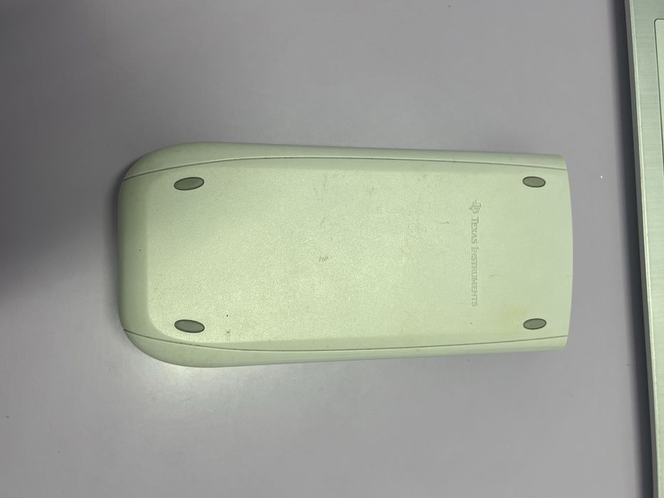 Calculadora Gráfica TI84 Plus Silver Edition