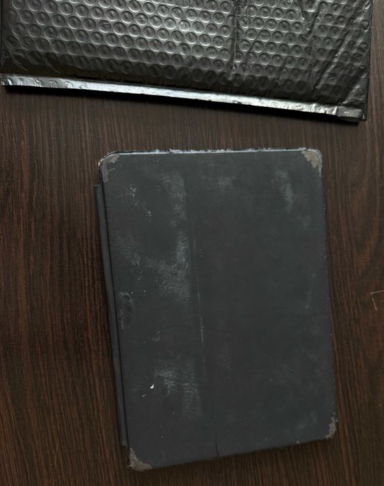 Apple Smart Keyboard Folio 11-inch iPad Pro & Air - Model A2038