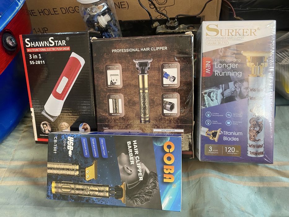 Maquinas da barba e cabelo novos