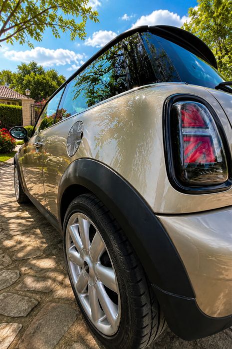 MINI Cooper 1.6 122cv | Tecto Panorâmico | Revisões em Dia