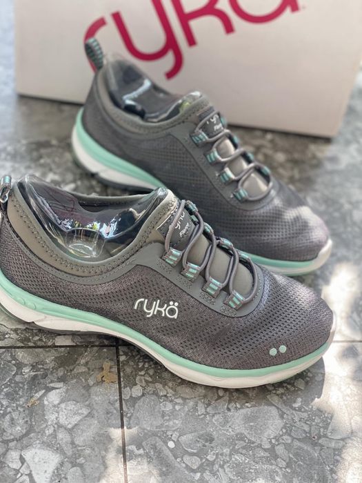 Кросівки дитячі з устілкою memory foam на 22 см