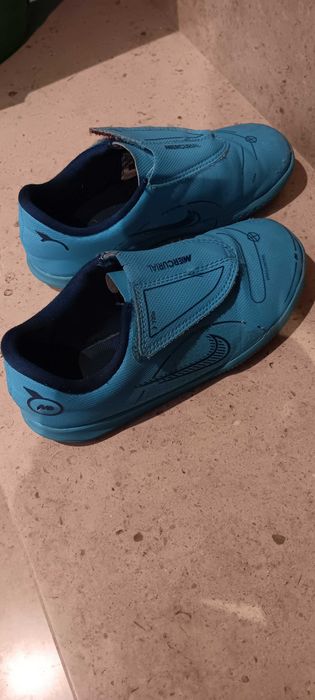 Ténis futsal Nike Mercurial n. 28,5