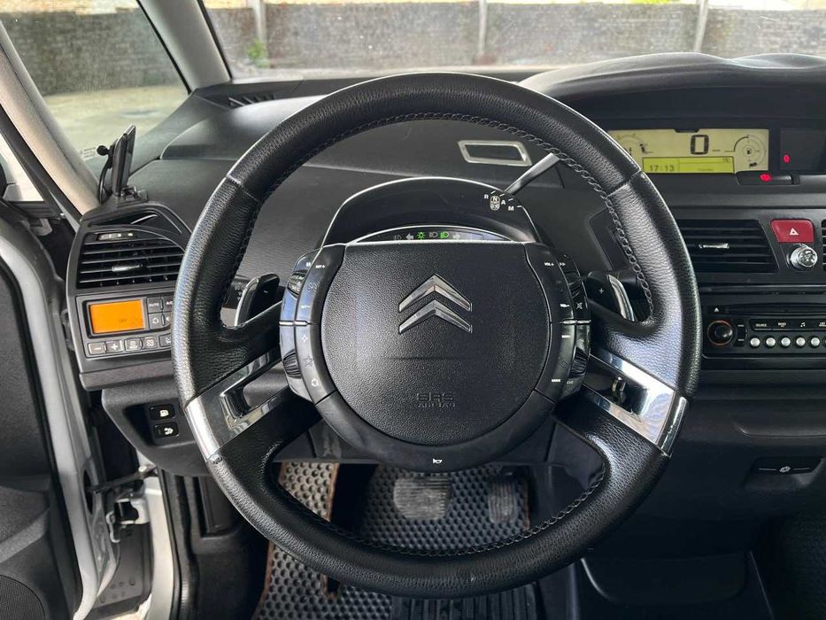 Продам  Citroen Grand C4 Picasso 2010. Можна в розстрочку, під викуп.