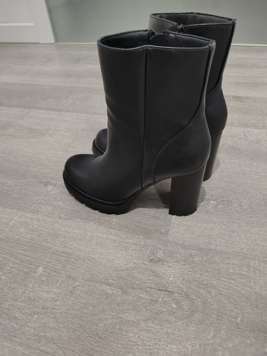 Buty botki kozaki Clara barson z ccc  37