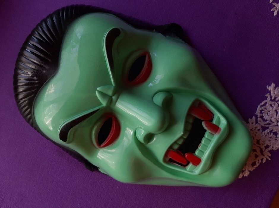 Карнавальная маска Дракула, новая