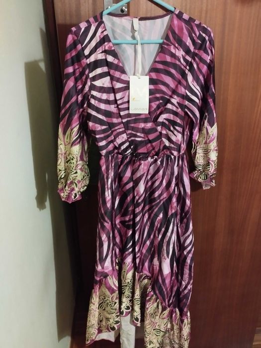 Vestido comprido tons berinjela novo