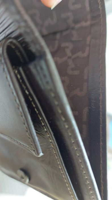 Carteira em pele para  homem