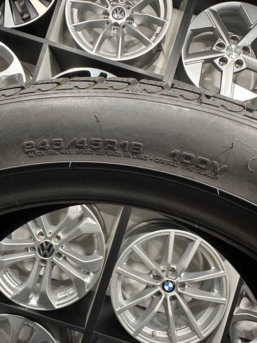 Зимові шини 245/45 R18 100V XL GOODYEAR ULTRAGRIP 8 PERFORMANCE * MO (Demo)